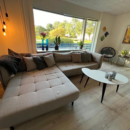 Nyrenoveret Lejlighed Med Balkon Og Parkering إيسبيرغ المظهر الخارجي الصورة